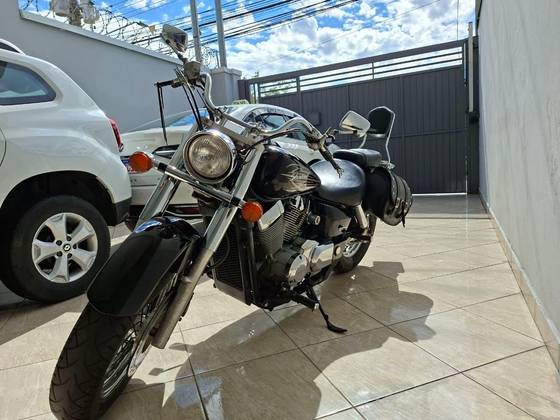 HONDA SHADOW 750 